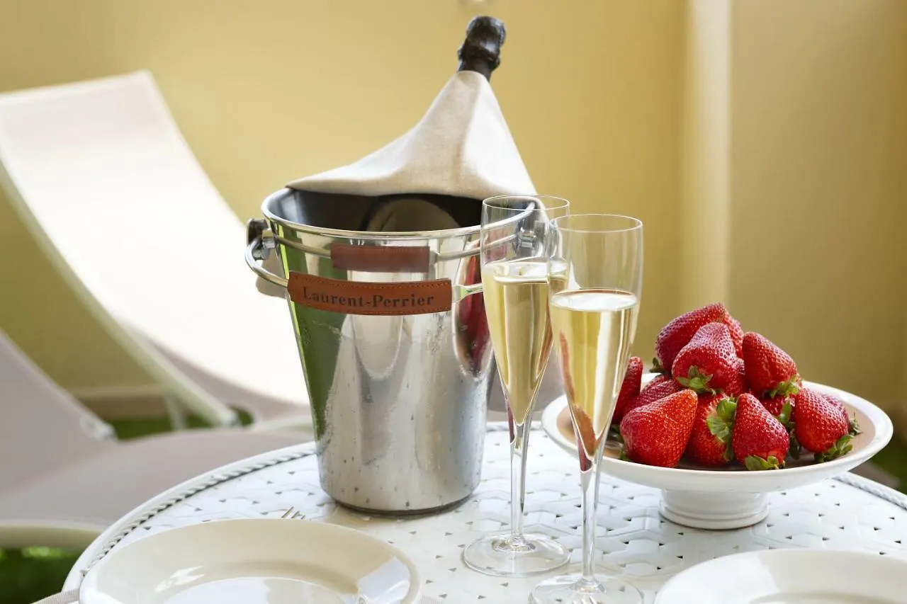 אולביה Luxury Rooms & Suites
