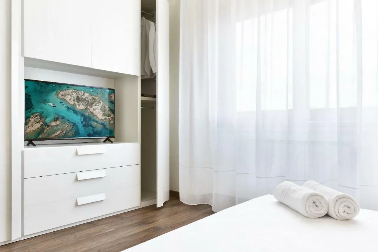 אולביה Luxury Rooms & Suites 2*,
